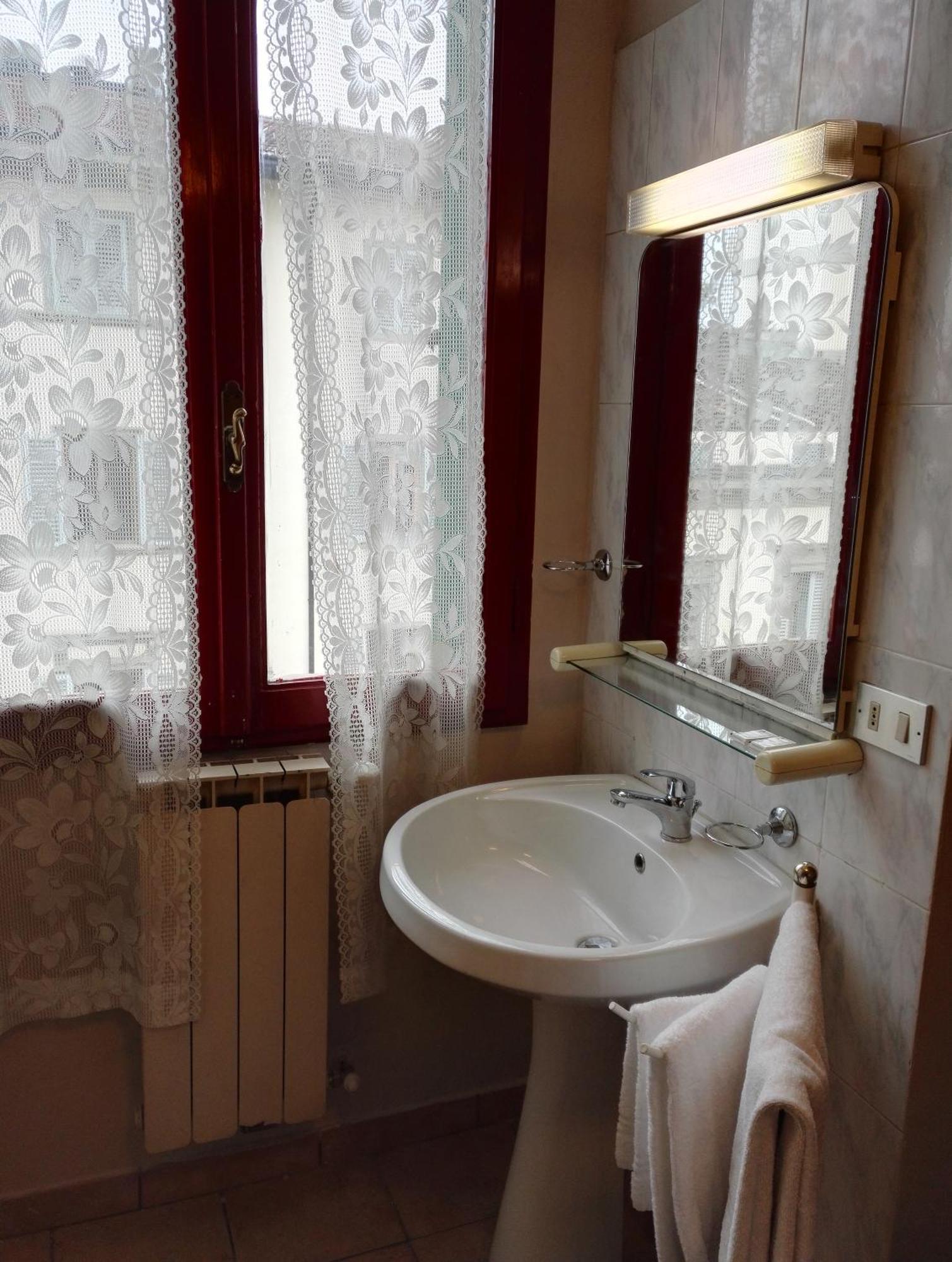 Economy Single Room